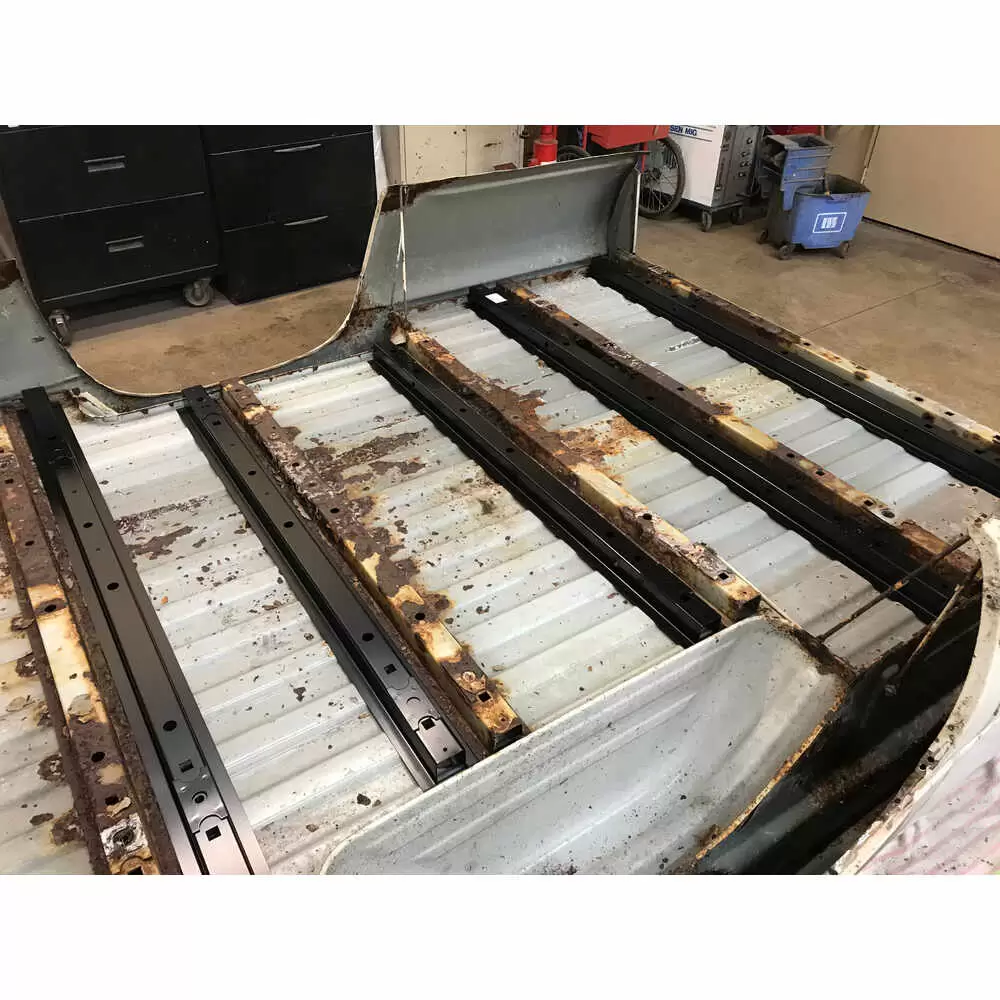 1999-2013 Chevrolet Pickup Silverado Rear Cross Sill - Fleetside 0856-260