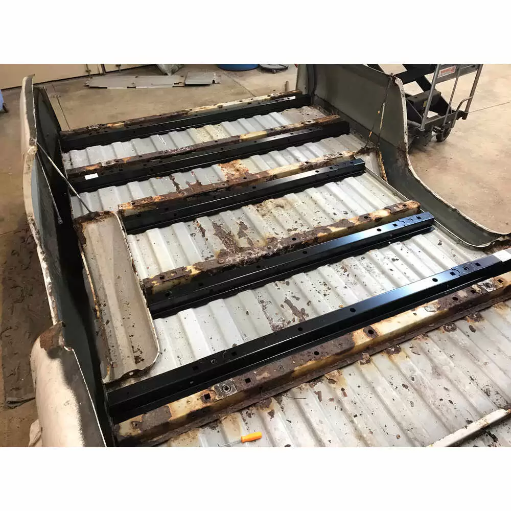 1999-2013 GMC Pickup Sierra Rear Cross Sill - Fleetside 0856-260