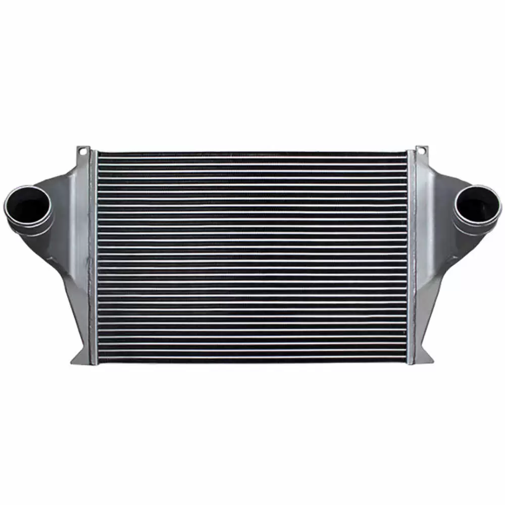 Charge Air Cooler with connection tha curve up